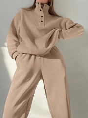 Comfortable Fleece Sweatsuit for Women with Mock Neck Snap Button Long Sleeve Oversized Two Piece Style