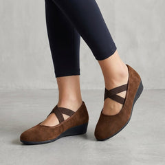 Comfortable Leather Flats for Women with Round Toe Cross Strap Slip On Wedge Orthopedic Style