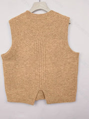 Cozy Cable Knit Sweater Vest for Women with Crew Neck Sleeveless Argyle Relaxed Style