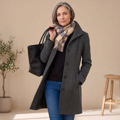 Elegant Green Wool Coat for Women with Notched Lapel Button Front Long Sleeve Midi Pea Coat Style