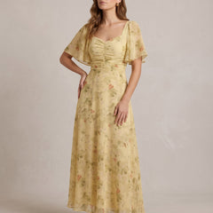 Elegant Floral Chiffon Fall Wedding Guest Dress for Women with Sweetheart Neck Flutter Sleeve Ruched Maxi Style