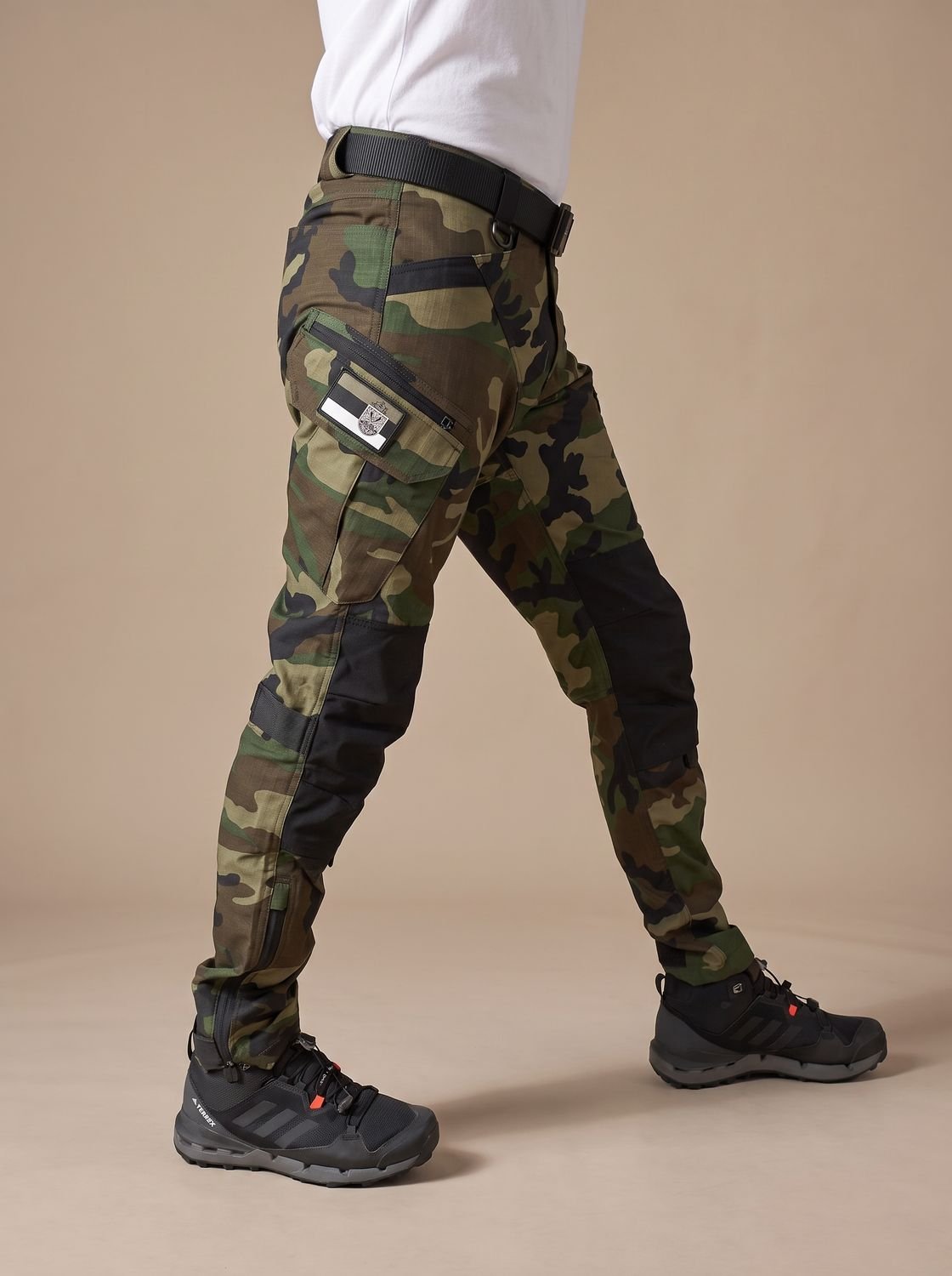 Rugged Tactical Cargo Pants for Men with Waterproof Multi-Pocket Articulated Zip Tapered Style