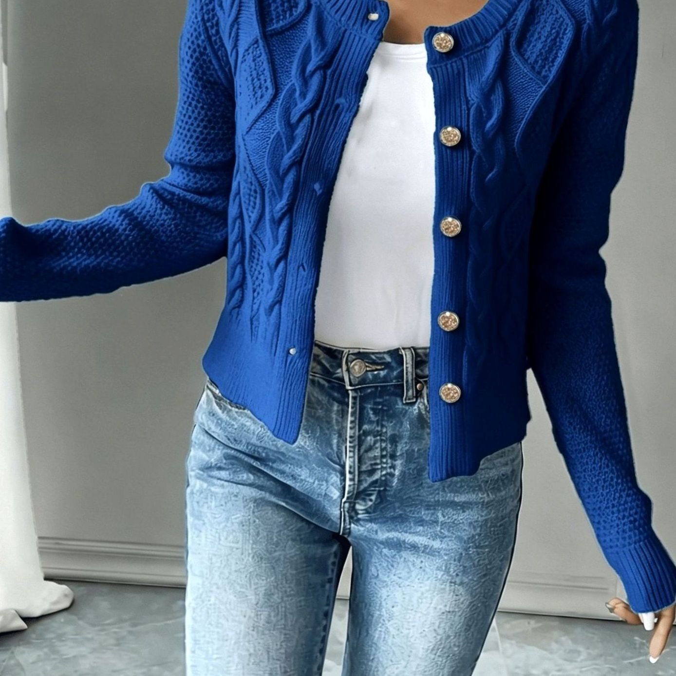 Chic Cropped Cardigan for Women with Round Neck Long Sleeve Cable Knit Gold Button Style