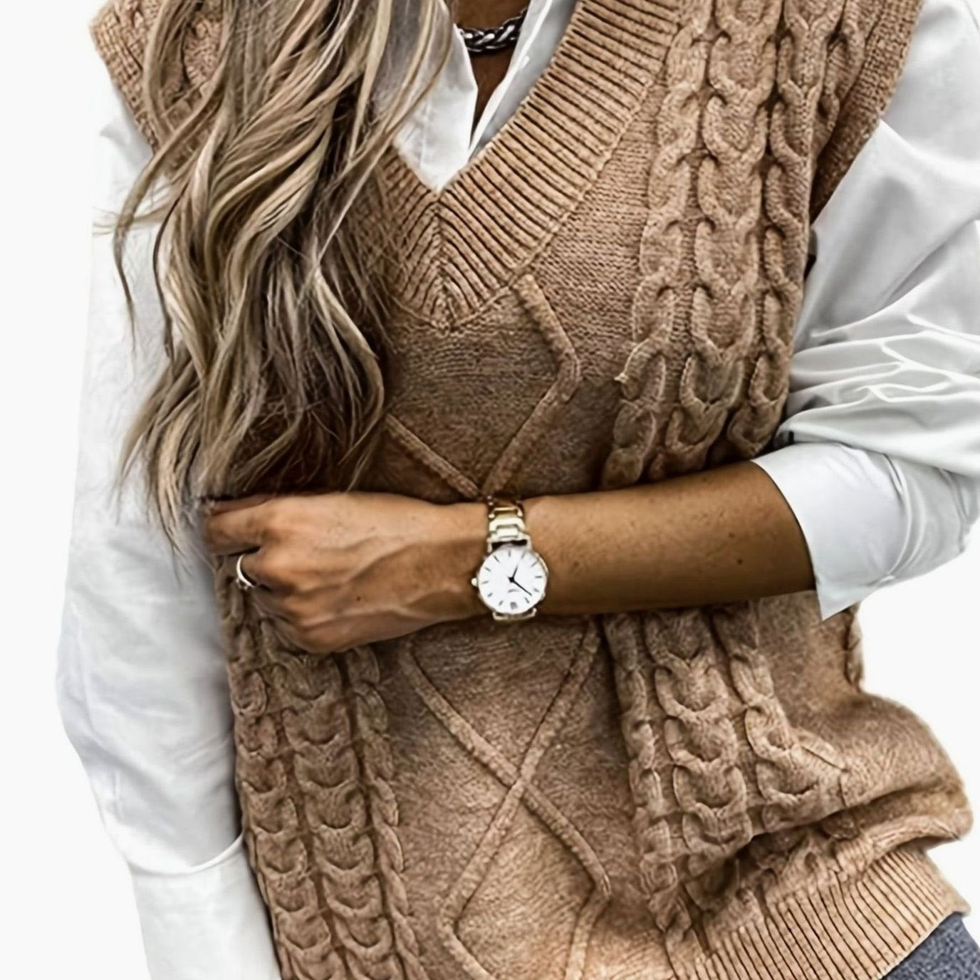 Cozy Cable Knit Sweater Vest for Women with V Neck Sleeveless Relaxed Oversized Style