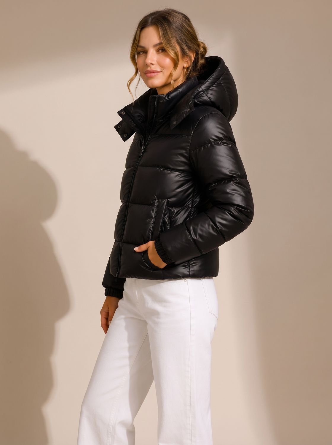 Cozy Lightweight Puffer Jacket for Women with Hooded Collar Long Sleeve Quilted Zip Winter Style