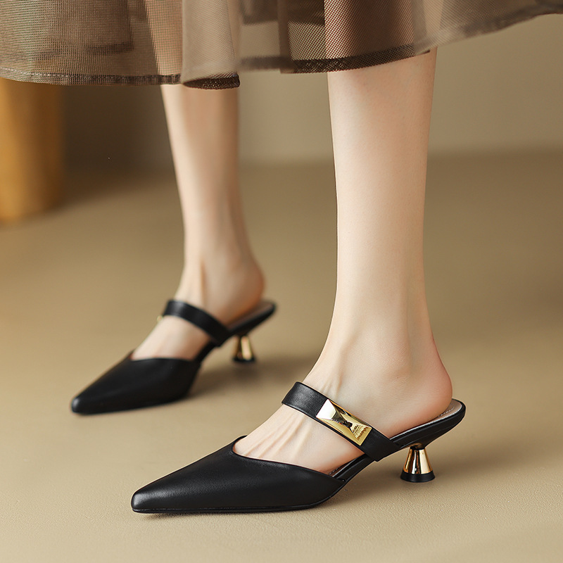 Elegant Leather Heels for Women with Pointed Toe Slip On Mule Kitten Heel Work Style