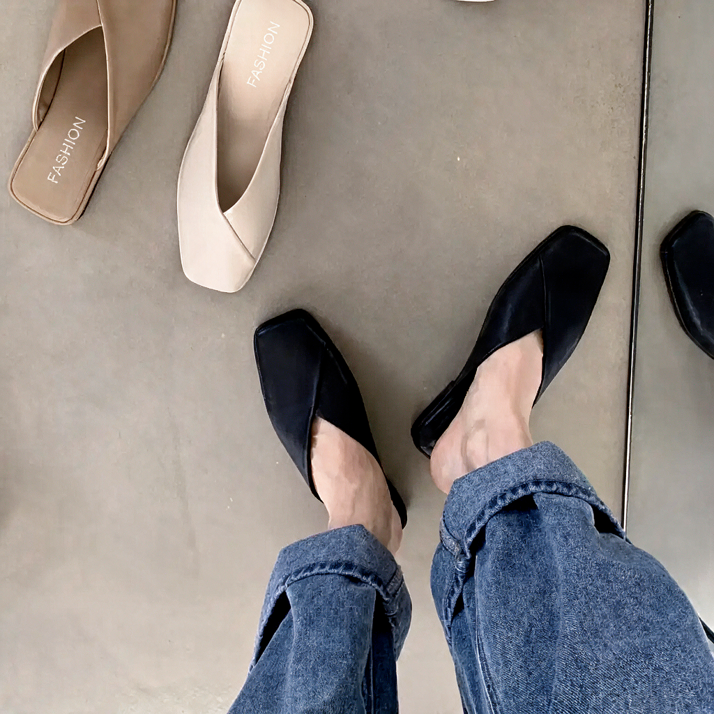 Comfortable Leather Mules for Women with Square Toe Slip On Flat Slide Style