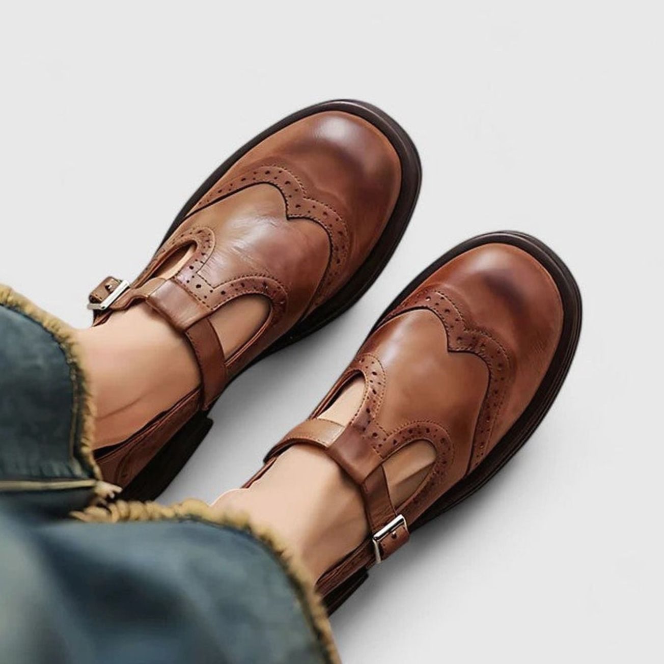 Chic Leather Brogue T-Strap Flats for Women with Buckle Wingtip Round Toe Mary Jane Style